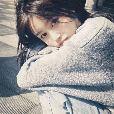 岸边露伴一动不动